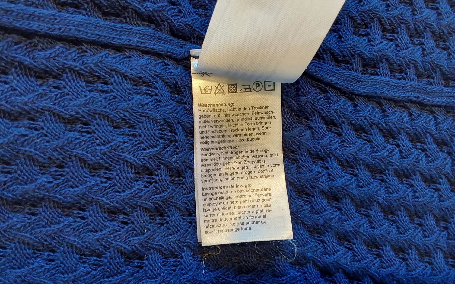 Ivko Vestiti: Strickkleid Ivko blau 38 – Usato da Köniz venduto da scopello12 6