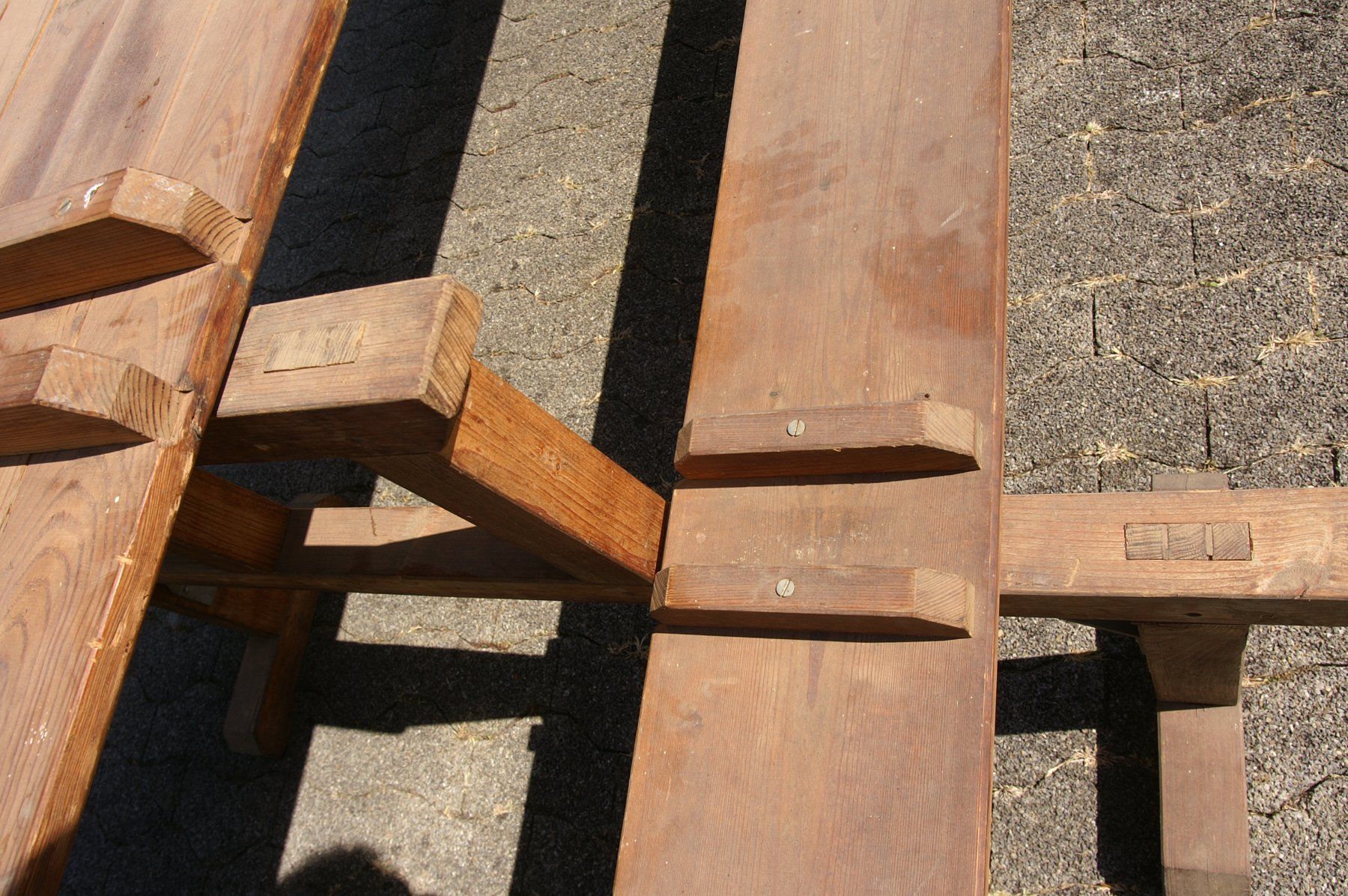 Set de table et chaises: Festbankgarnitur – D'occasion à Jona par hope37 8