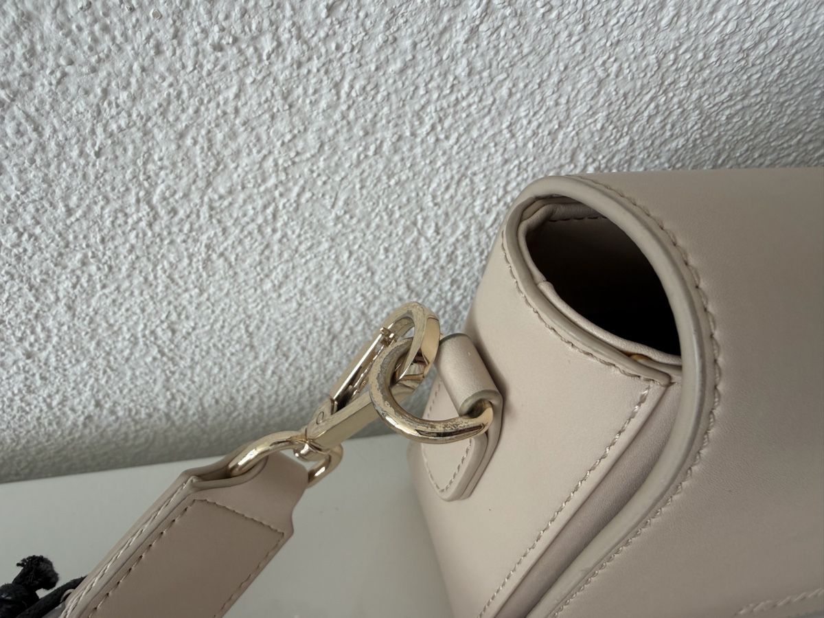 Borse da donna: St. Oddity Shoulder Bag – Usato da Brunnen venduto da keusch19 4