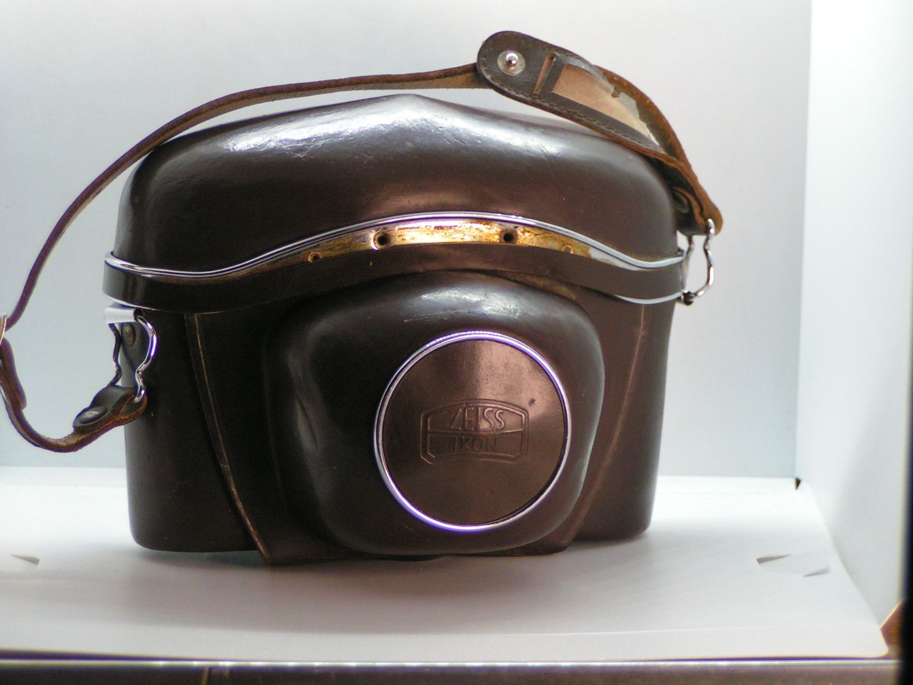 Zeiss Fotocamera: ZEISS IKON – Usato da Lausanne venduto da Leag