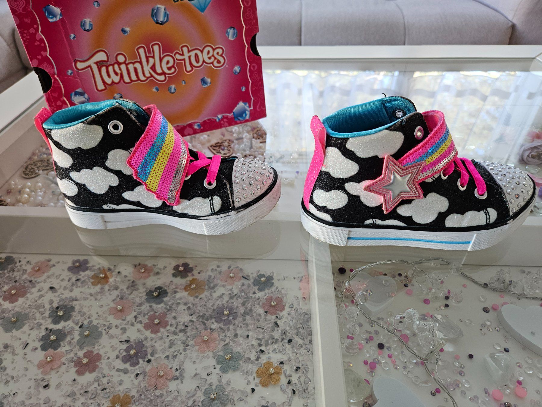 Skechers Scarpe per ragazze: Sketchers Twinkle mit Lichteffekten ✨ – Usato da Unterägeri venduto da Sleepbear 4