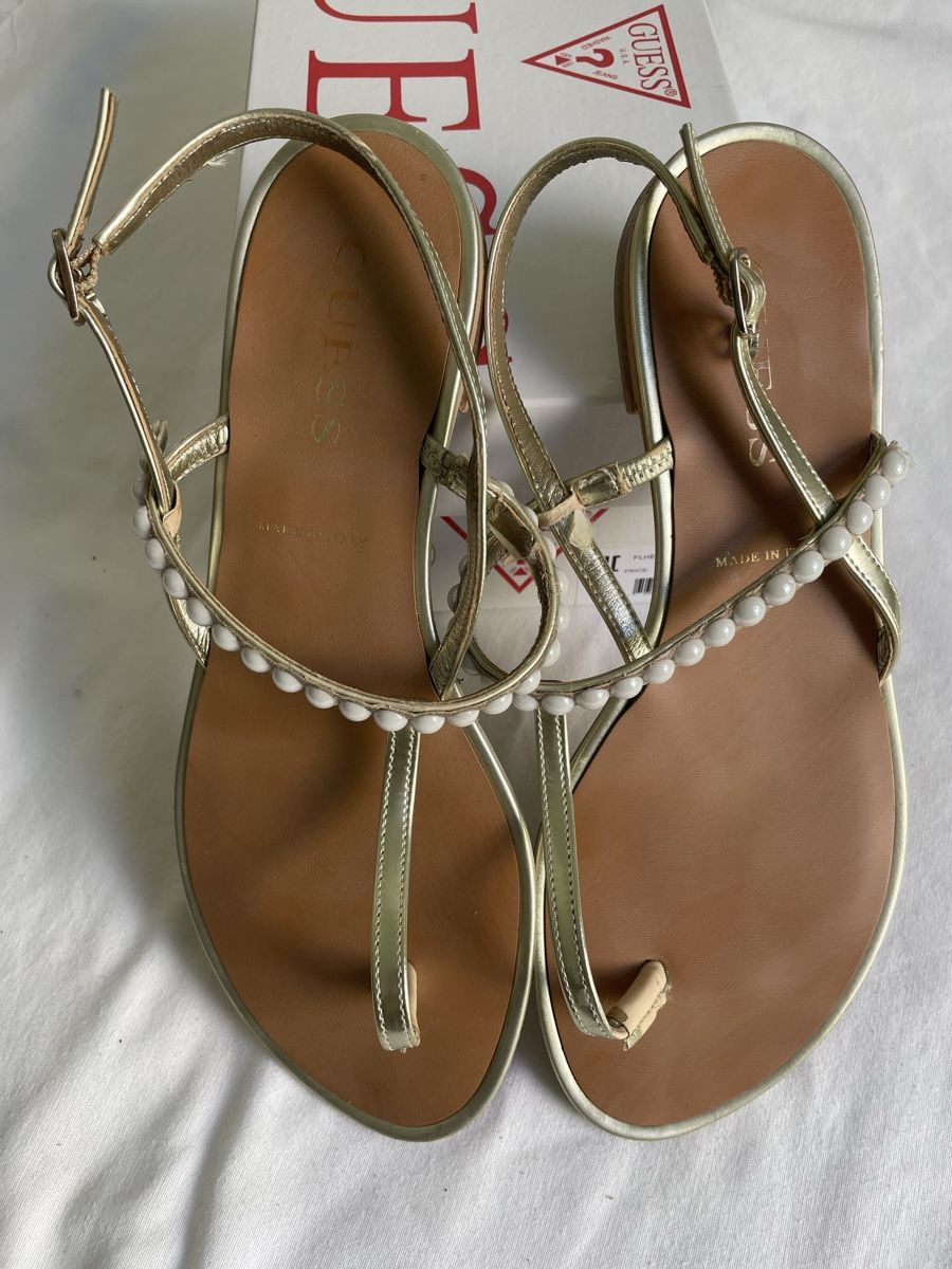Guess Chaussures femmes: Sandali Guess nr. 37 – D'occasion à Gorduno par cha_9lgw