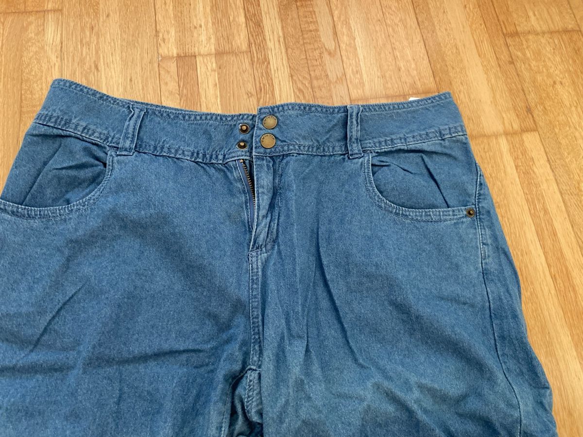 Jeans: Twintip halblange Hosen – Gebraucht aus Luzern von oli_6x2r 1