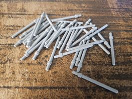 lego 63965 lot de 35 pièces Light Bluish Gray Bar 6L
