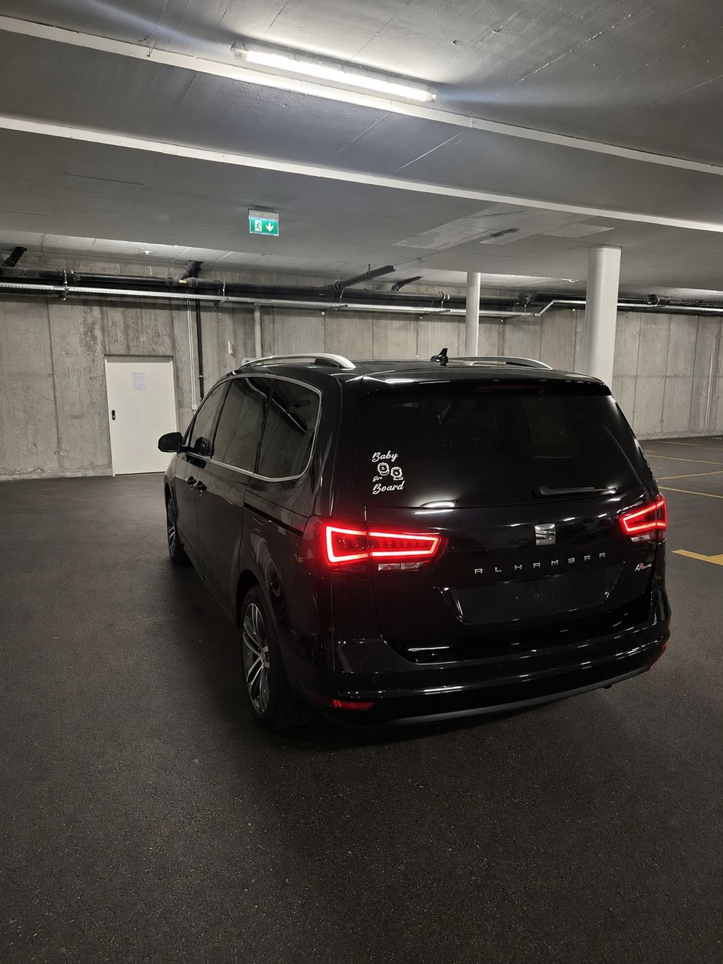 Seat Autos: seat alhambra – D'occasion à Gudo par sup_lgy7 1