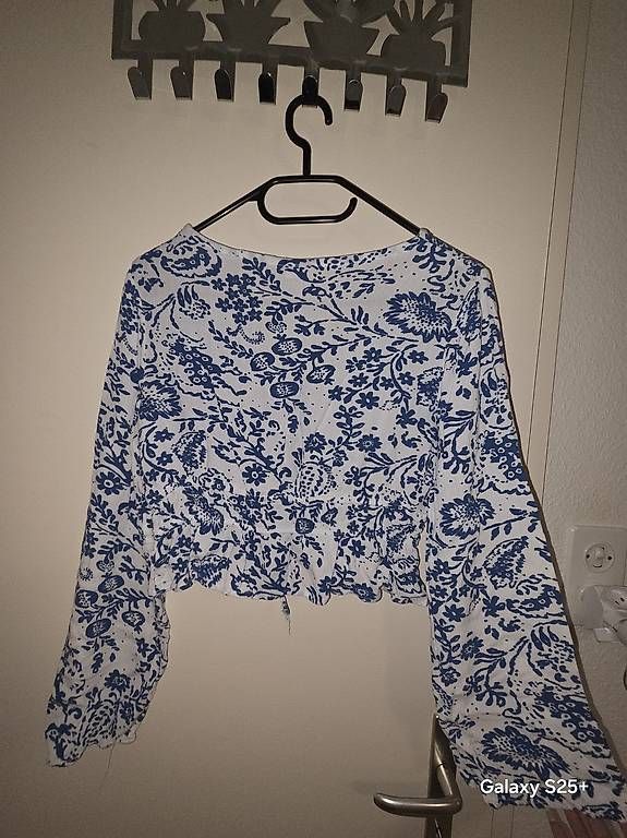 Tops: Croptop  – Gebraucht aus St. Gallen von ruz_t5lk