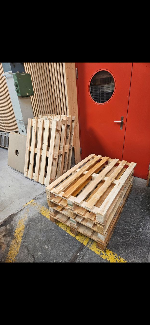 Pallets: Paletten – Usato da Dietikon venduto da mer_22wq 1