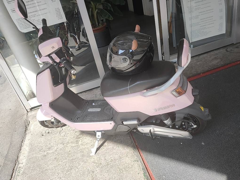 Scooters: E-Scooter E-Roller . – Gebraucht aus Biel/Bienne von Tonkinn 2
