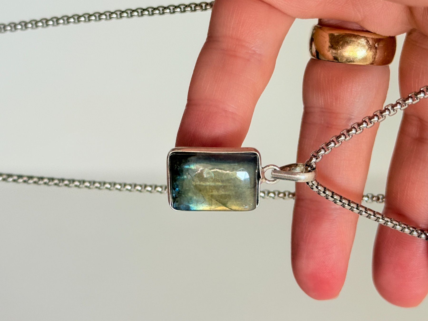 Catenine: Fashionable labradorite necklace – Nuovo e nell'imballaggio originale da Genève venduto da AGBERG 8
