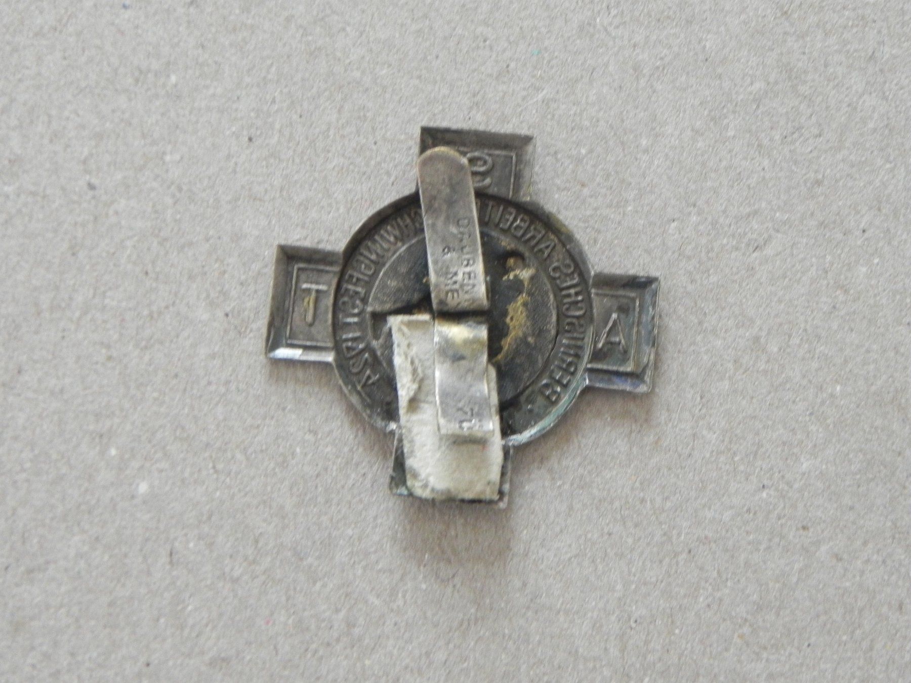Placchette & Badge: Abzeichen Arbeiter Schwingfest Schwingen Wabern  BE 1924 – Usato da Siebnen venduto da krimsie 1