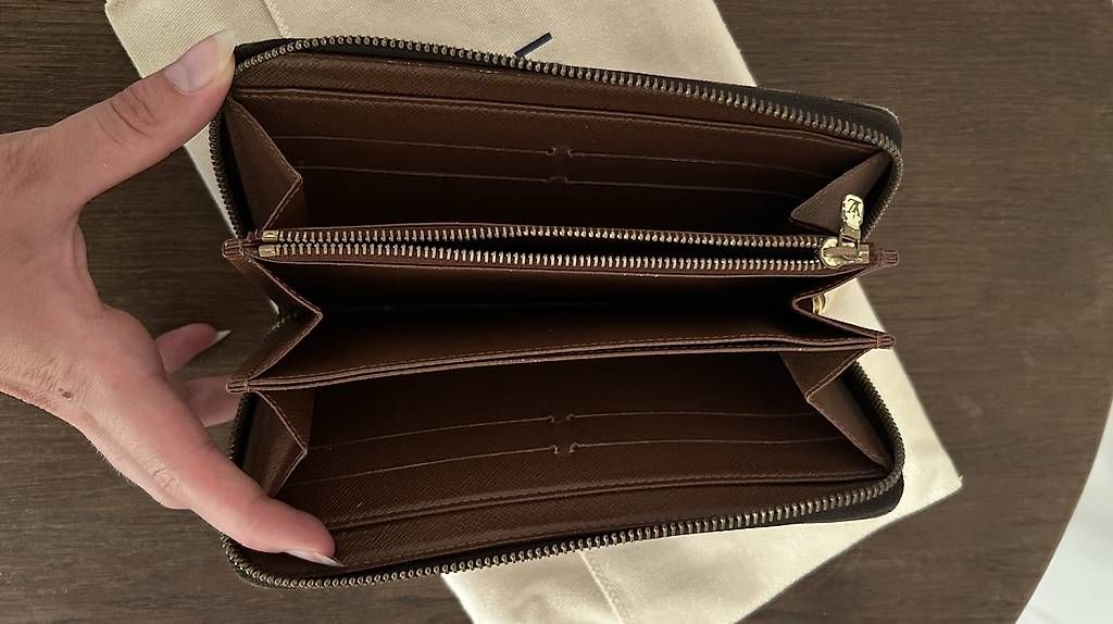 Louis Vuitton Portamonete: Louis Vuitton Zippy Wallet – Usato da Birsfelden venduto da willow1 4
