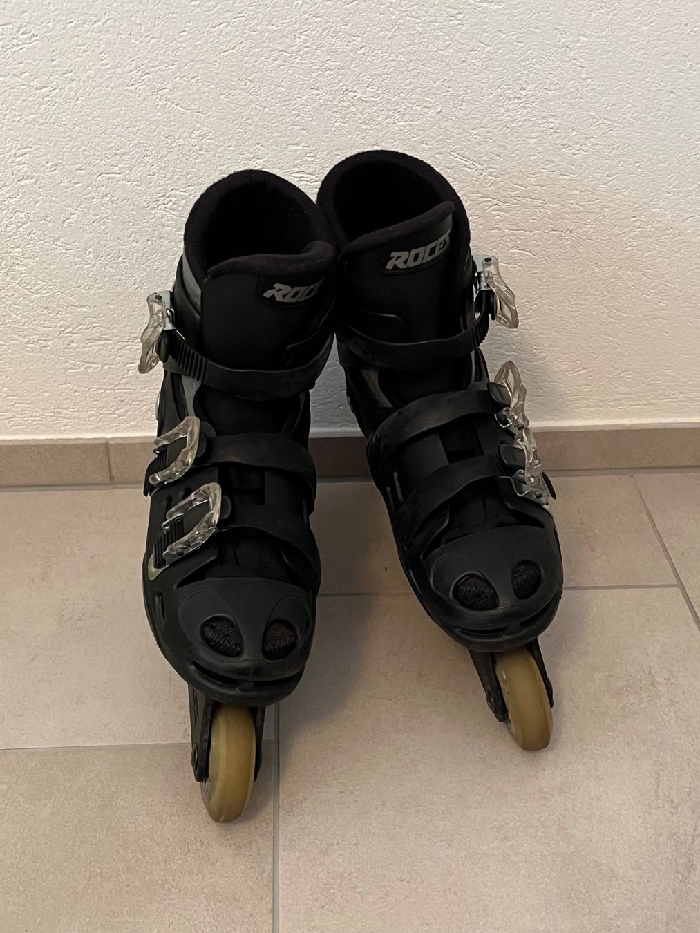 Pattini in linea & Pattini a rotelle: Rollerblades von Roces – Usato da Nänikon venduto da aoe_22fy 1