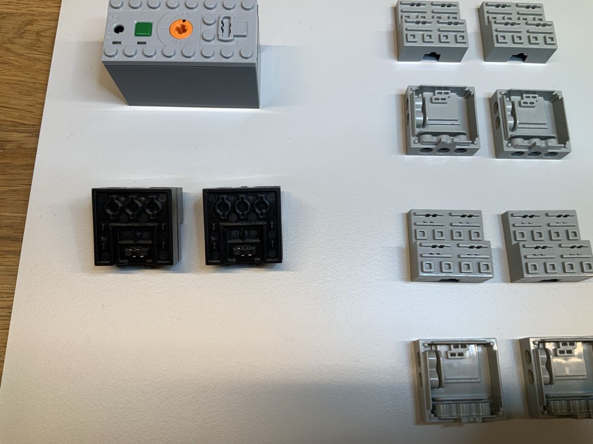 Lego Baukästen: 2x SBrick mit extra Gehäusen und Power Functions Akku – Neu (gemäss Beschreibung) aus Tagelswangen von rotsi 4