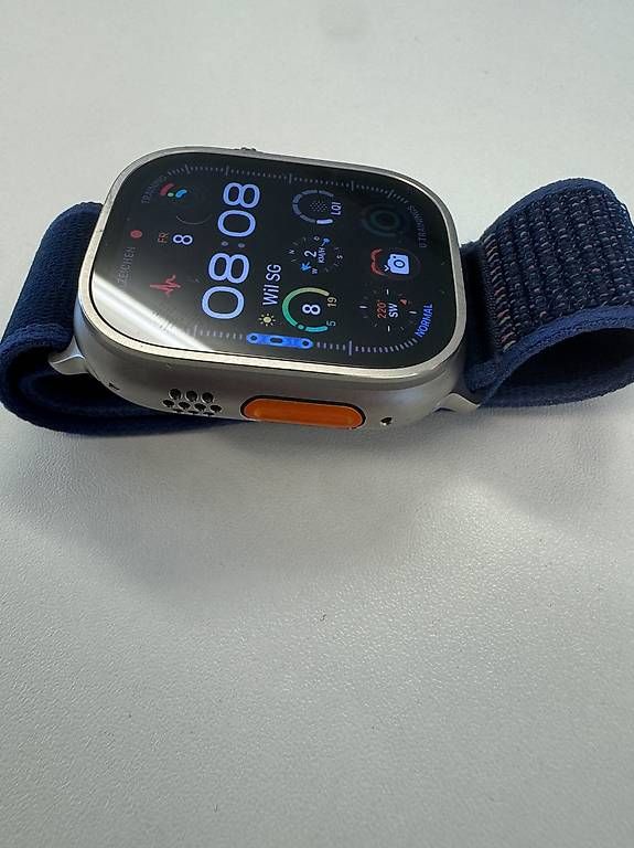Apple Smartwatch: Apple Watch Ultra 2 - Cellular / Wifi / Titan – Usato da Winterthur venduto da mar_9dr9 2