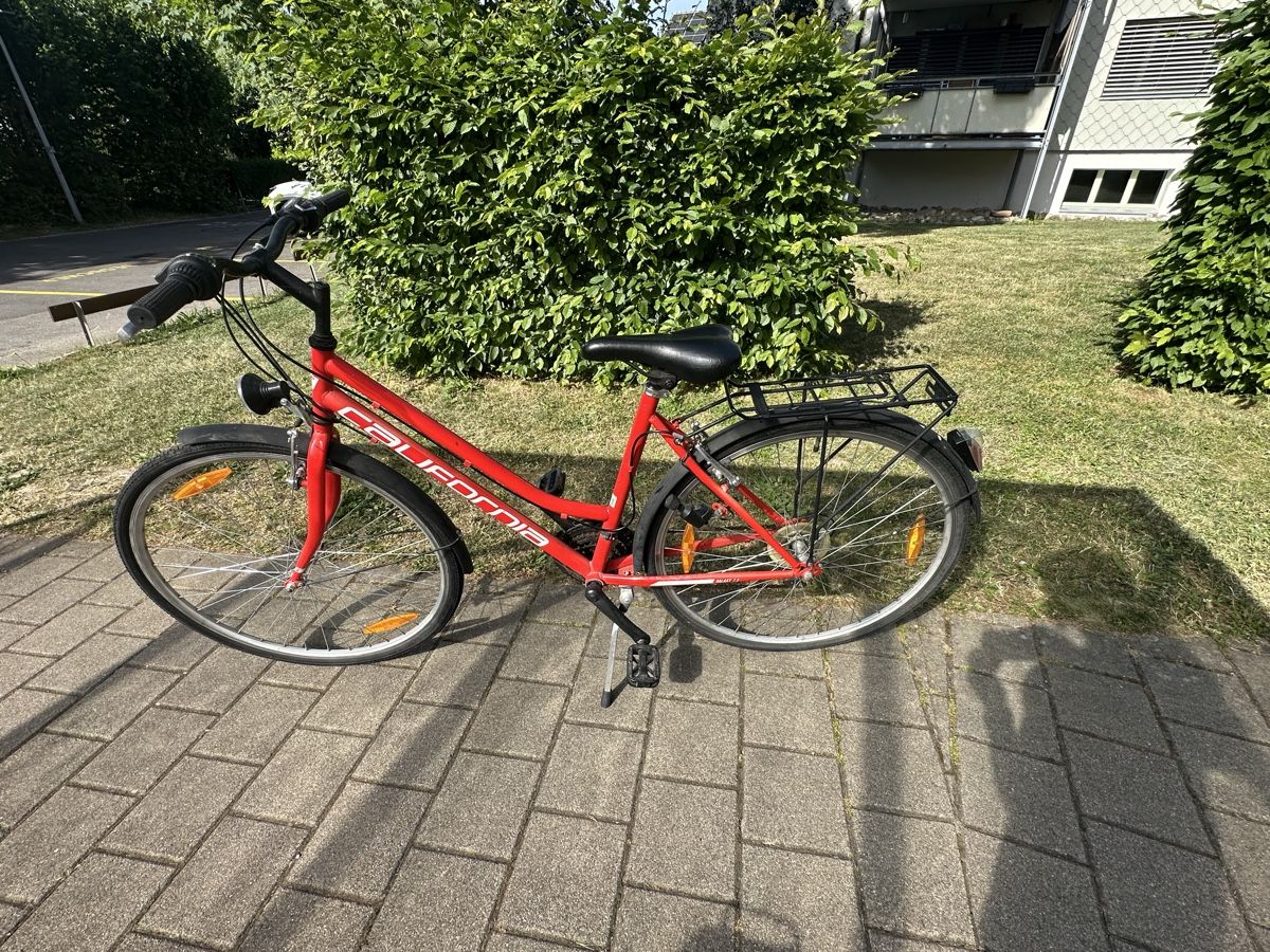 Shimano Velos: Gebrauchtes rotes California Velo – Gebraucht aus Rafz von TB-81 1