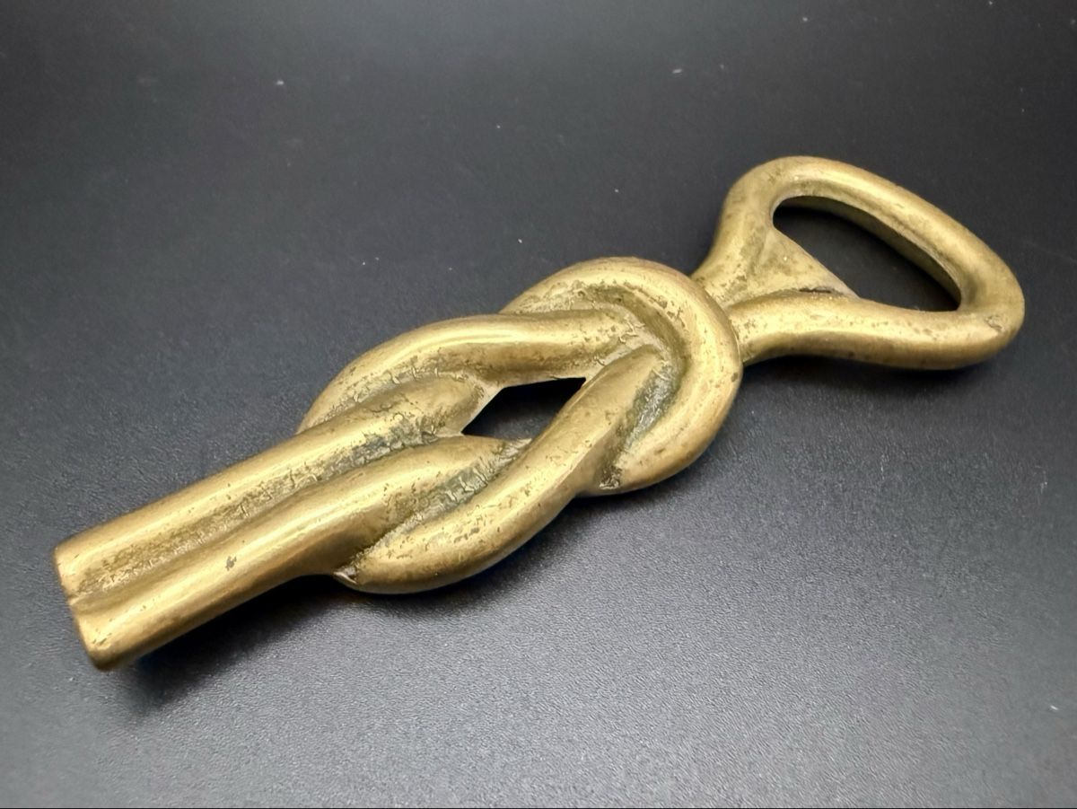 Apribottiglie & Tappi per chiusura: Flaschenöffner in Knotenform, Vintage – Usato da Lamone venduto da LaCantinaMagica 2