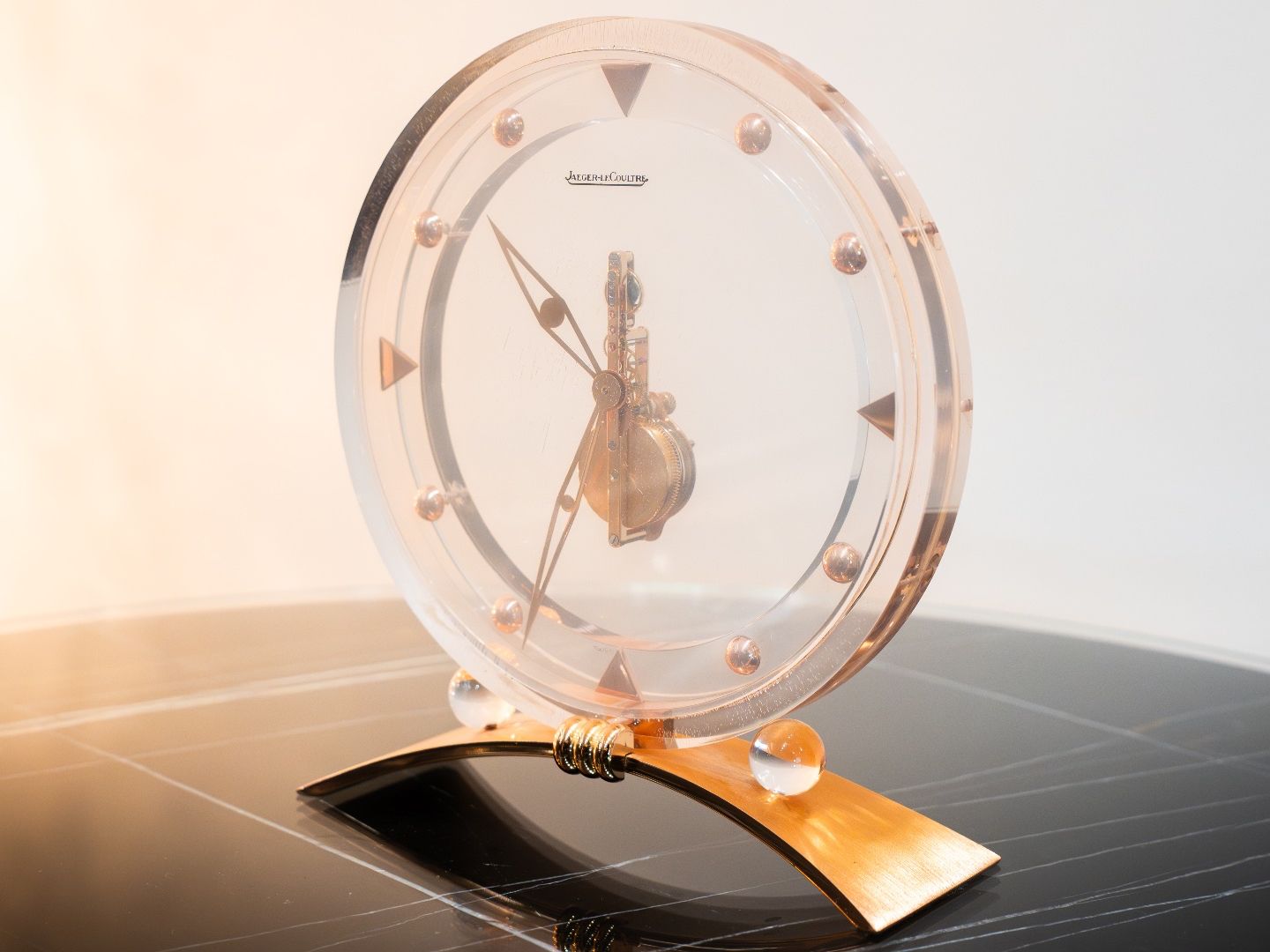 Jaeger-Lecoultre Orologi da terra & Orologi da parete: Jaeger-LeCoultre 8 Days Desk Clock Vintage Plexiglas – Usato da Genève venduto da aspaklariacollection 6