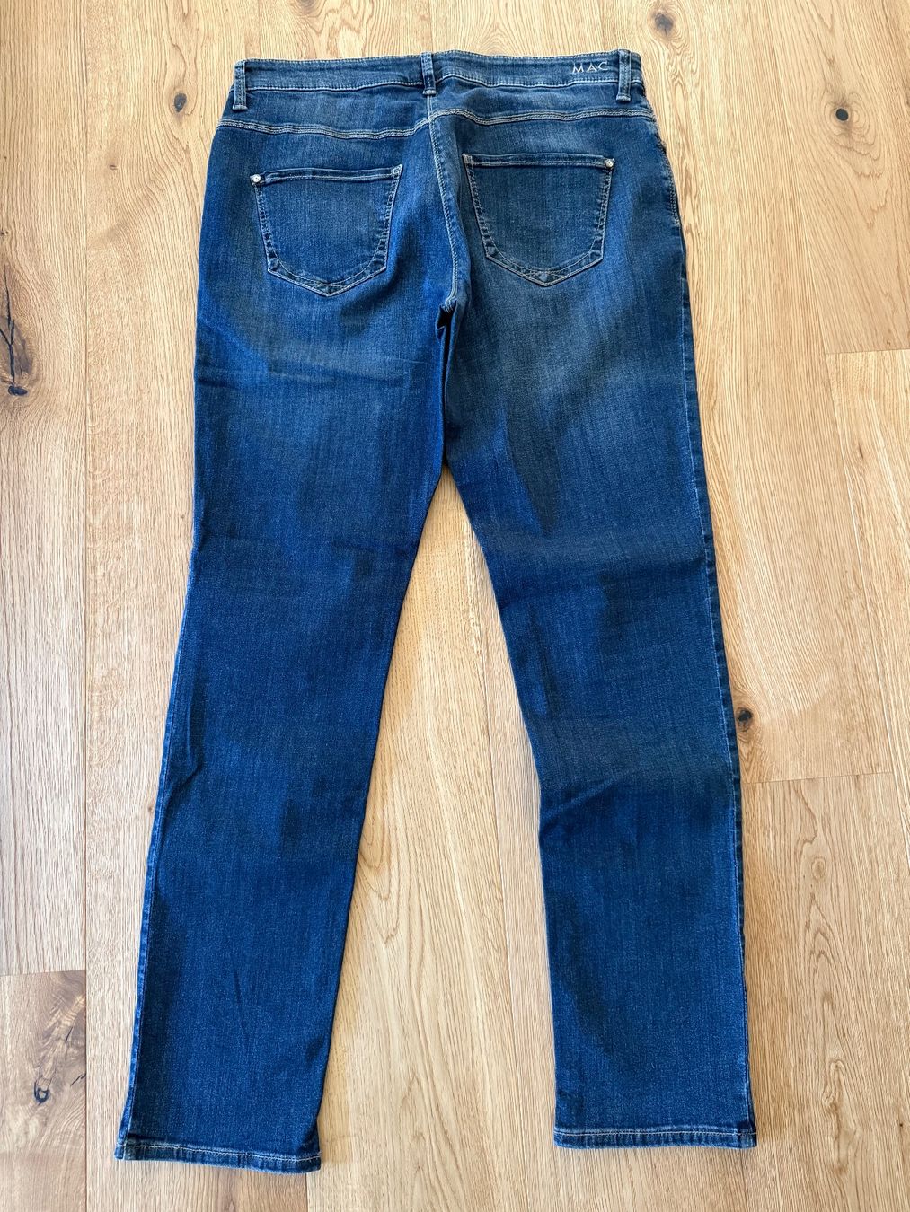 Jeans: Jeans der Marke MAC / 44/32 – Nuovo (secondo la descrizione) da Zürich venduto da elsoca 1
