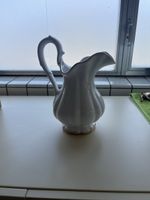 Weisse Vintage Keramikkanne mit Goldrand, Top Zustand!
