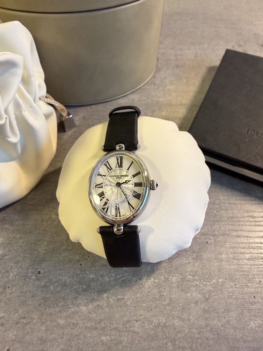 Frederique Constant Orologi: Montre cuir Frédérique Constant – Usato da Meyrin venduto da Steph_g28