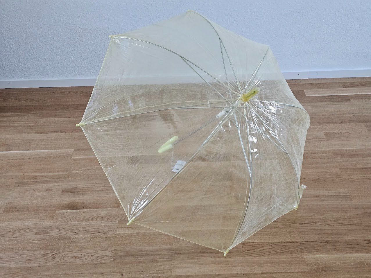 Regenschirme: Durchsichtige Regenschirme farbig Kunstoffgr. – Gebraucht aus Baden von rob_grh6 1