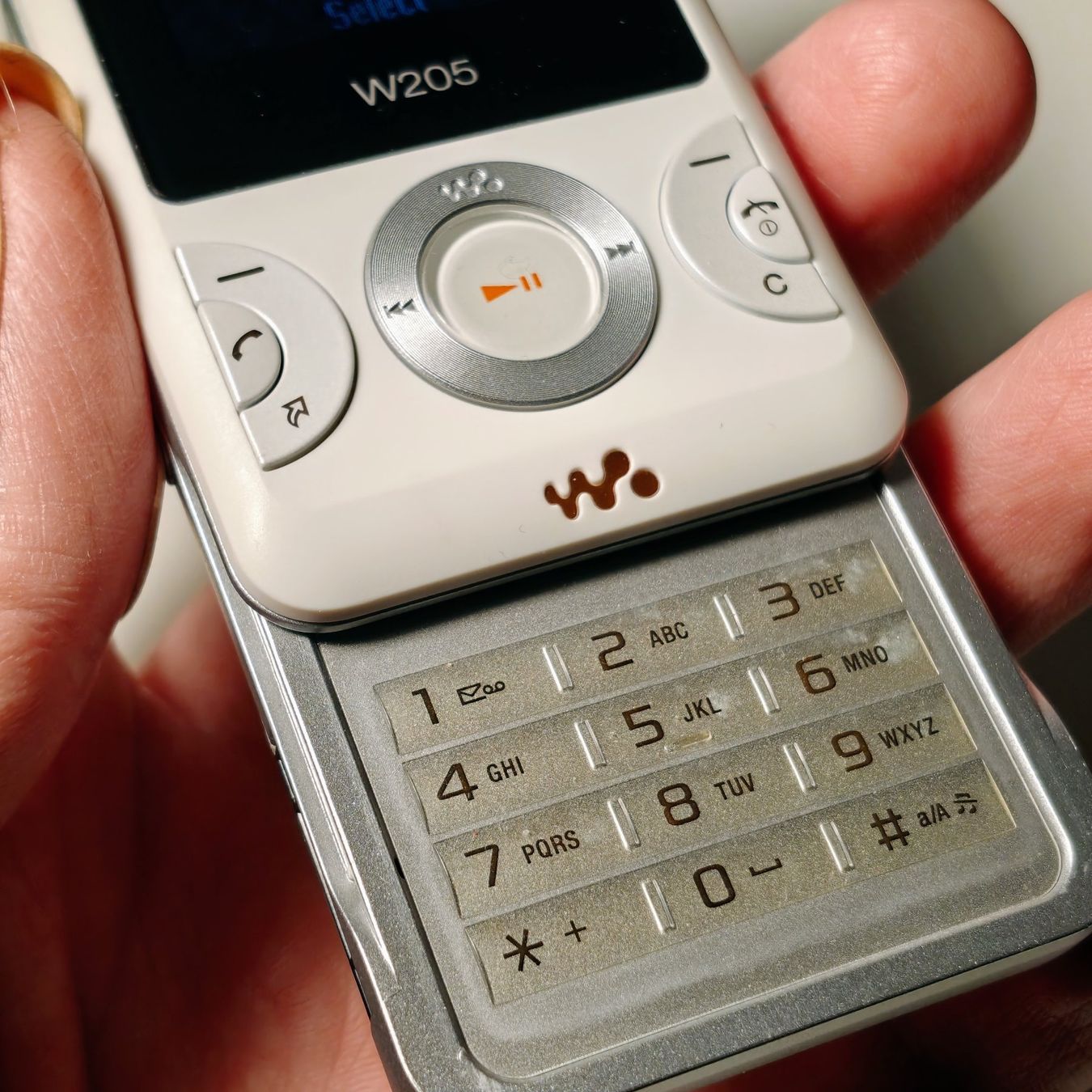 Ericsson Telefoni cellulari / Smartphones: Sony Ericsson W205 Mobile Phone – Usato da Thörishaus venduto da vintagger 9