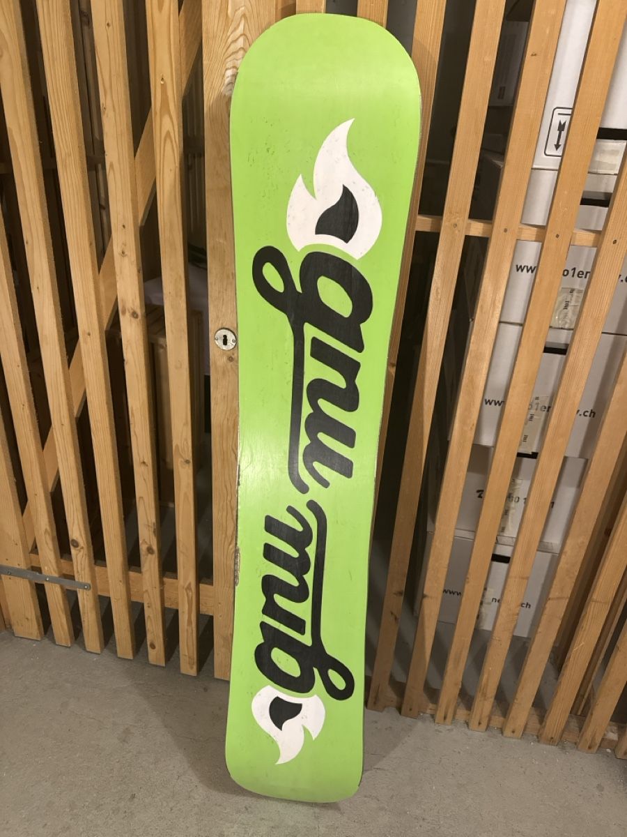 Board: Snowboard 157.5cm, Gnu Twin – Usato da Schliern b. Köniz venduto da amo_lln9 1