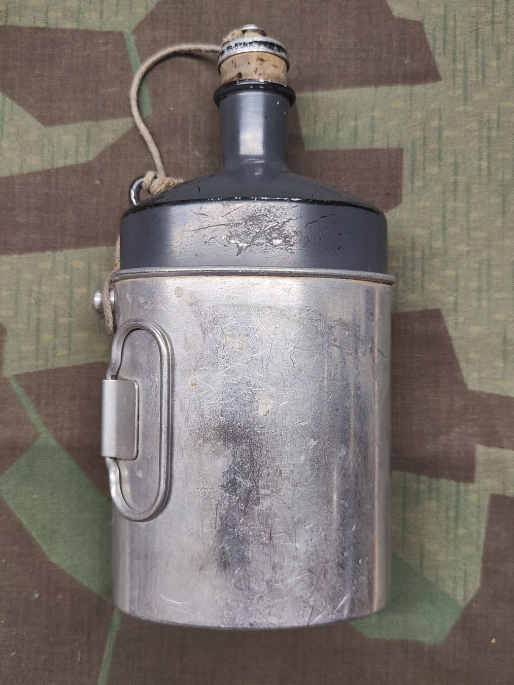 Schweizer Armee Uniformi: Feldflasche Ord. 1932/35 – Usato da Bauma venduto da SwissMilitaria