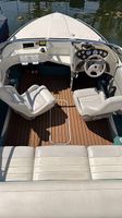Bateau moteur sport