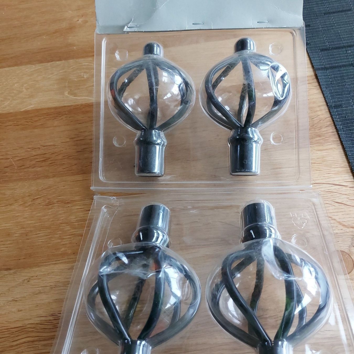 Kit di modellismo & Modellini statici: Vorhangstangen abschluss – Nuovo e nell'imballaggio originale da Bellikon venduto da Anithom 2
