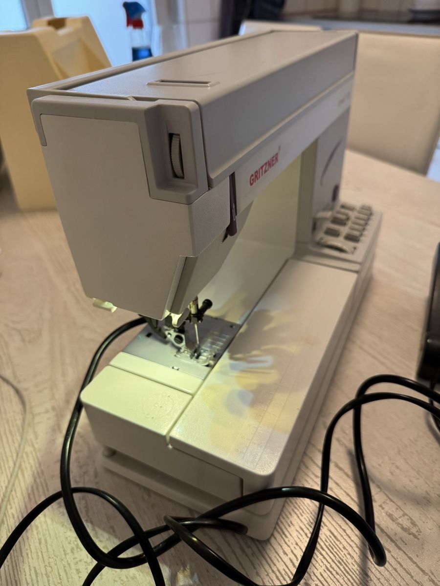 Macchine da cucire: Gritzner Tipmatic 1035 Nähmaschine – Usato da Zunzgen venduto da milesdavis76 7