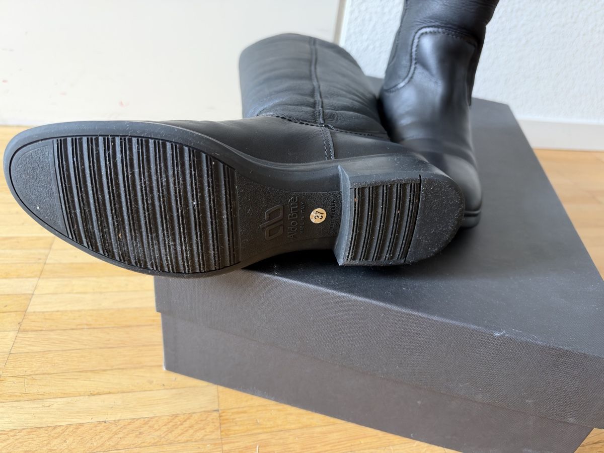 Damenschuhe: Leder Stiefel Gr. 37 mit Schafsfellfutter – Gebraucht aus Wetzikon ZH von brandshop 2