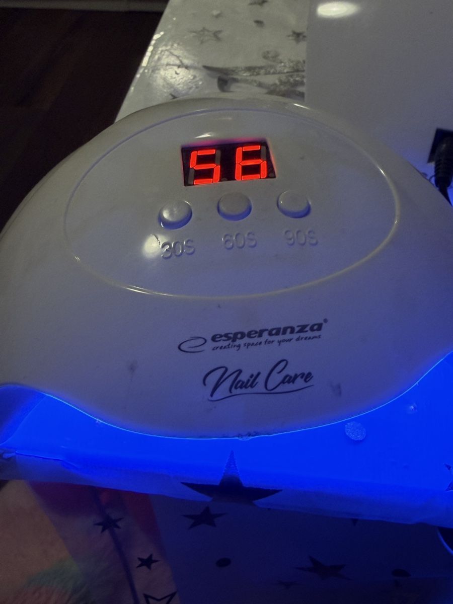 Lampen: Lampe UV Esperanza Nail Care  – Gebraucht aus Villeneuve VD von jxste_dani 2
