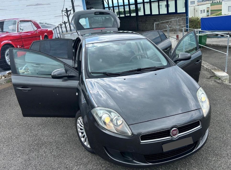Fiat Automobili: Fiat Bravo, Klima, ab MFK, frisch ab Service, Jg. 2013 – Usato da Brüttisellen venduto da business_peter 3