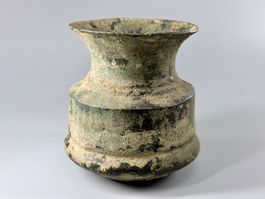 Antikes Bronze Gefäss Vase – filigran – starke Patina