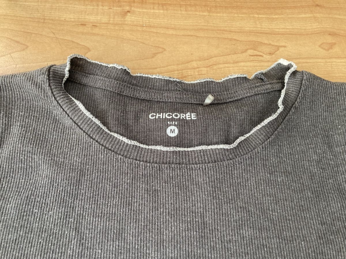 T-shirt: Chicoree Damen T-Shirt, Grösse M,  Farbe anthrazit – Usato da Allschwil venduto da Robot3 1