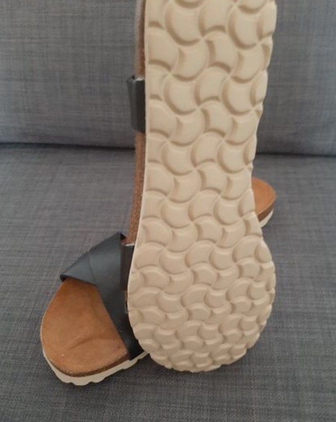 Scarpe da donna: EMMSHU Sandalen Grösse 39 schwarz – Nuovo (secondo la descrizione) da Basel venduto da acrettenand 3