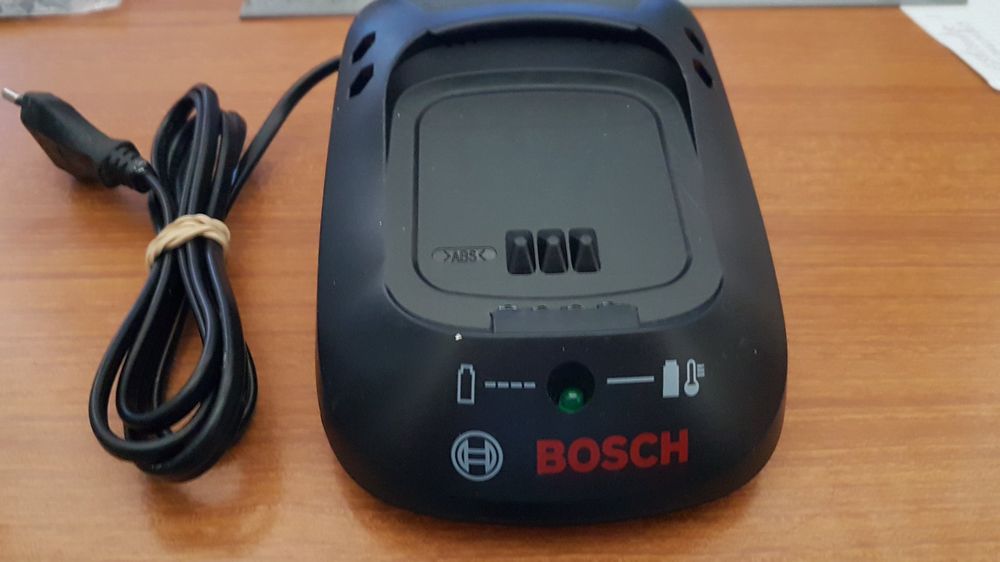 Bosch AL 2215 cv Ladegerät | Kaufen auf Ricardo