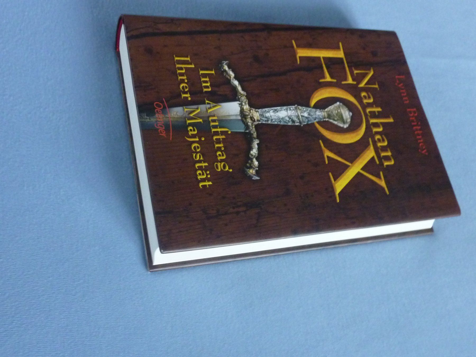 Libri: Nathan Fox - Im Auftrag Ihrer Majestät – Nuovo (secondo la descrizione) da Triengen venduto da Nussbaum14 4