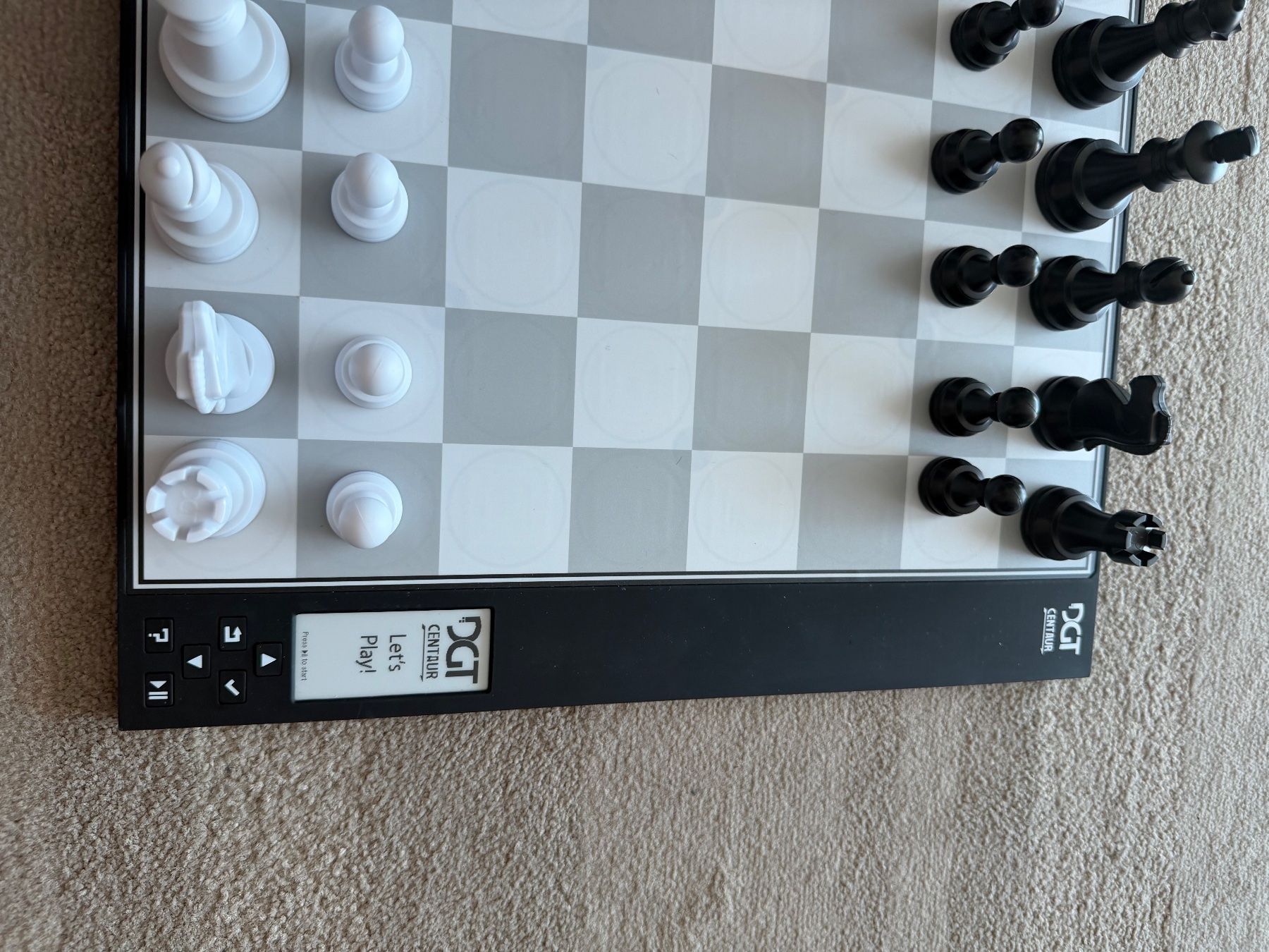 DGT Giochi: DGT Centaur Schachcomputer + Originaltasche – Top Zustand – Usato da Zollikon venduto da Metzgi 1