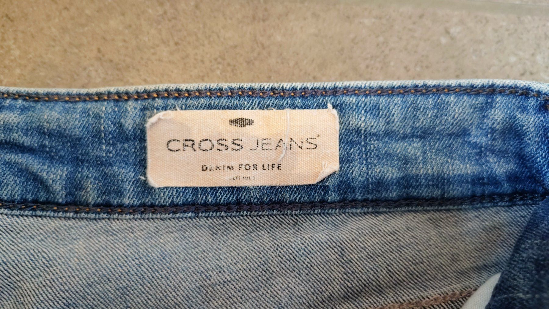 Jeans: Cross Jeans Lauren Bootcut 27/32 – Usato da Schliern b. Köniz venduto da Schnumy 2