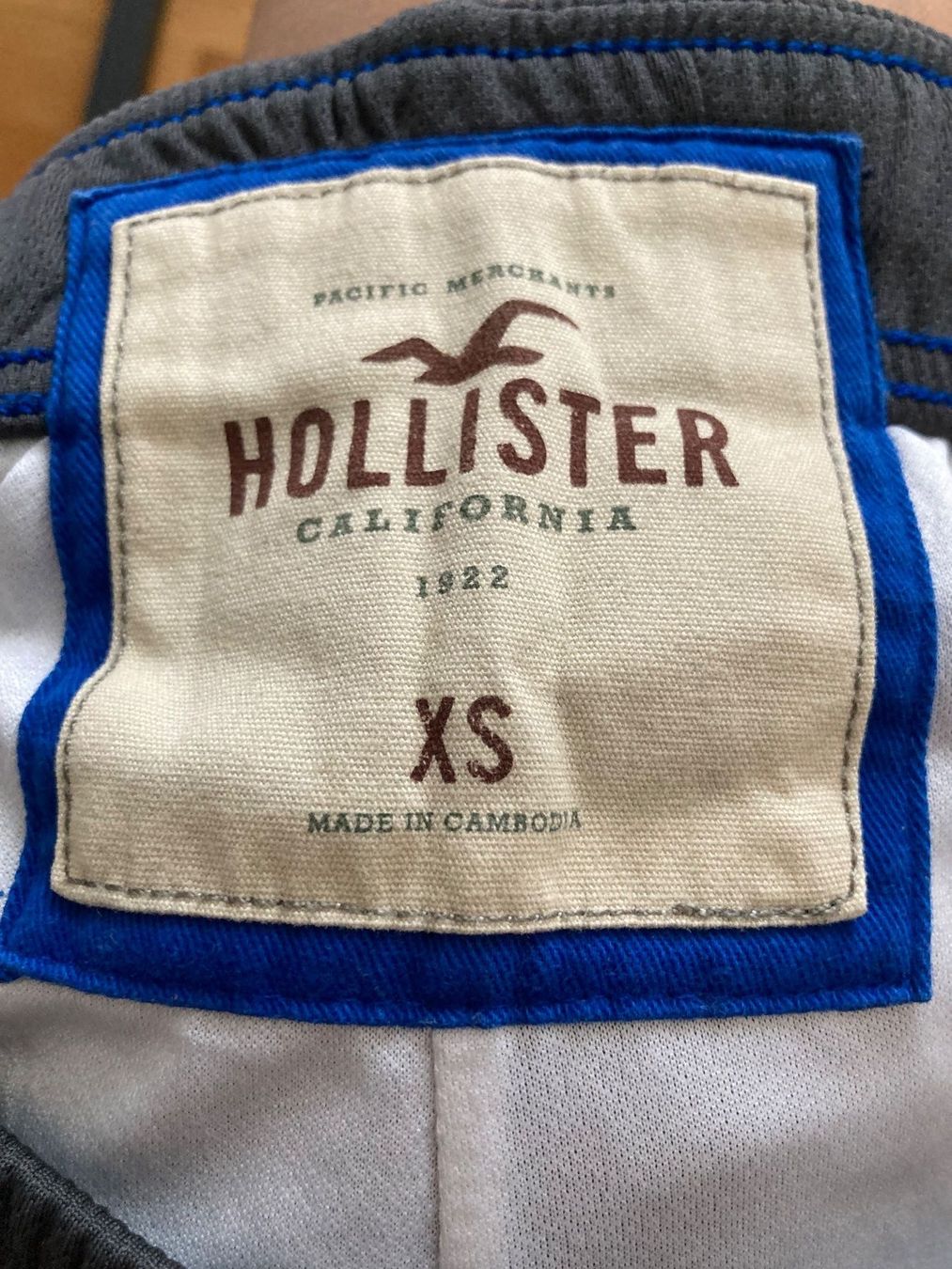 Hollister Pantaloni: (C-E) Hollister Shorts xs – Usato da Jonen venduto da Sevenb 2