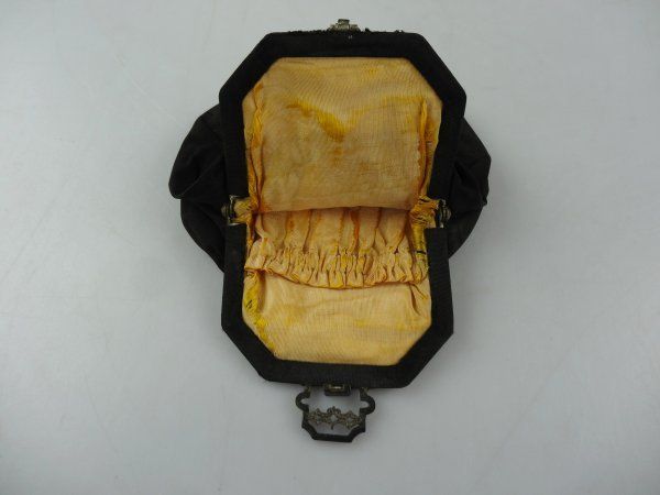 Borse da donna: Elegante Antike Beuteltasche – Usato da Volketswil venduto da brockipfannenstil 4