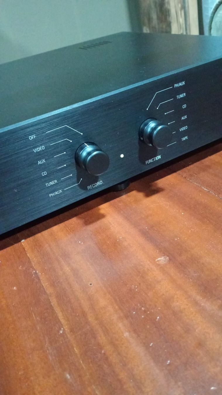 Amplificatori: High End Integrated Amplifier YBA Integré Alpha – Nuovo (secondo la descrizione) da St-Cergue venduto da per_6cx5 2
