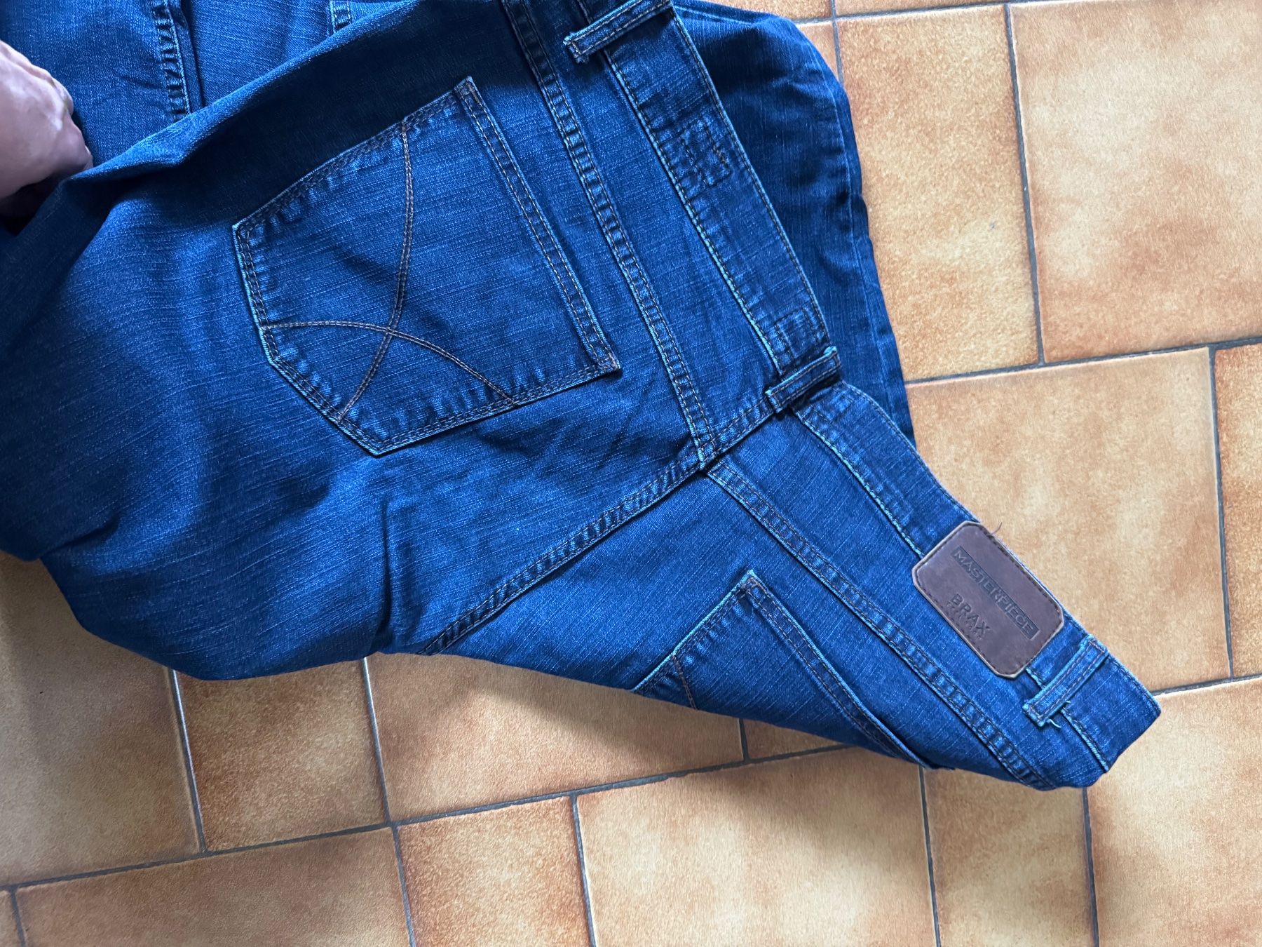 Jeans: Pantalon Cooper denim Posé à plas 50 cm – Usato da Veyrier venduto da Kimedovapa_1 2