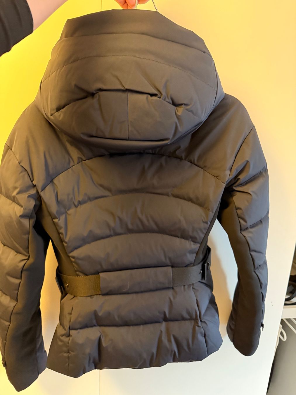 Moncler Giacche: Moncler Jacke – Usato da Triesen venduto da mar_9yvr 7