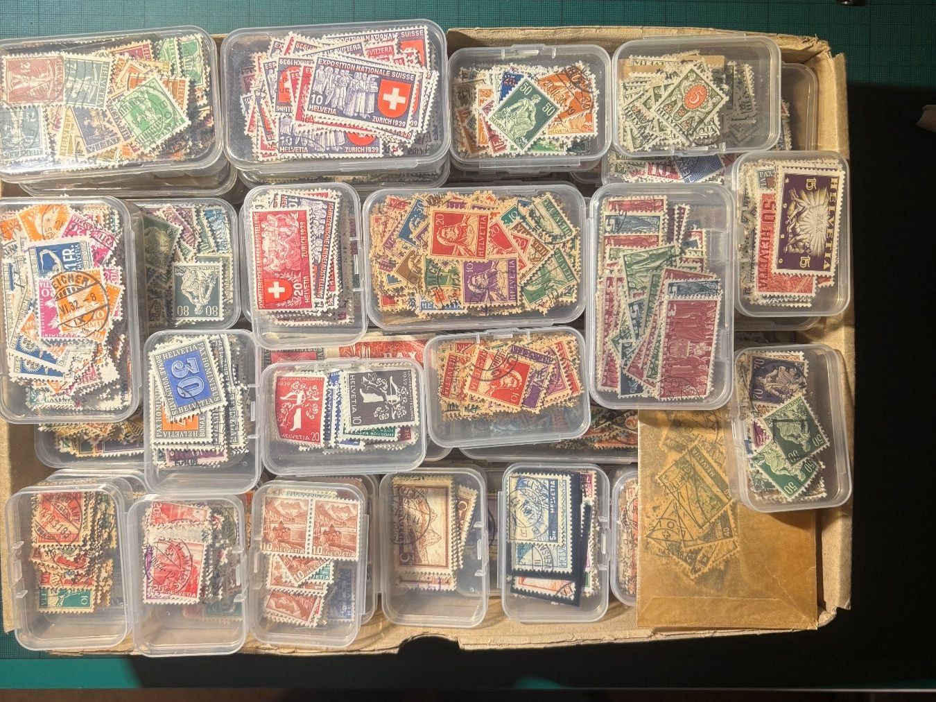 Alle Briefmarken: BM Jede Menge...ab Uralt.. – Gebraucht aus Utzenstorf von Rose0303 3
