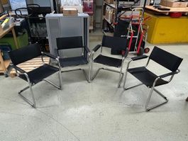 4 Stück Freischwinger Stühle
