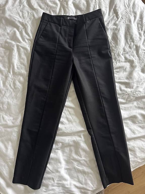 Zara Pantalons: ZARA Hose Gr. 38 – D'occasion à Schaffhausen par Fixier