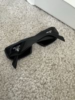 Occhiali da Sole PRADA 4BD-560 Neri Unisex Con Custodia
